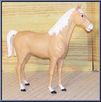 Covered Wagon & Thunderbolt (Palomino) from Best of the West - Int'l Mexico Variations manufactured by Marx [Loose]
