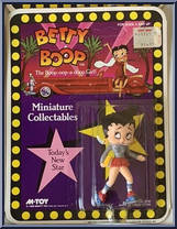 Betty Boop (Skating) from Betty Boop - Miniatures manufactured by Marty Toy [Front]