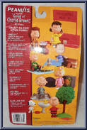 Lucy Van Pelt (Yellow Dress / Psychiatric Help Booth) from Good ol' Charlie Brown - Basic Series manufactured by Memory Lane [Back]
