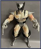 Wolverine (Battle Ravaged) from Marvel Universe - 10" Scale - Series  1 manufactured by Toy Biz [Loose]