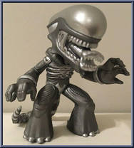 Xenomorph Alien (Metallic) (1:12) Action Figure