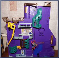 Climb the Tower of Tyranny from Spider-Man - Mini-Playcases manufactured by Toy Biz [Loose]
