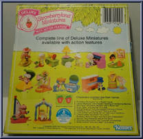 Blueberry Muffin (Playin' the Piano with Cheesecake) from Strawberryland Miniatures - Deluxe manufactured by Kenner [Back]