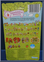 Purple Pieman (with Berry Bird) from Strawberryland Miniatures - Miniatures manufactured by Kenner [Back]