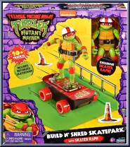 Build N' Shred Skatepark with Skater Raph Action Figure