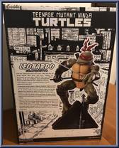 Leonardo (Exclusive) from Teenage Mutant Ninja Turtles - 1:5 Scale Statues manufactured by Sideshow [Back]