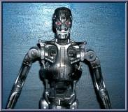 T-800 Endoskeleton (Electronic Gun) from Terminator 2 - 15" Scale manufactured by Toy Island [Loose]
