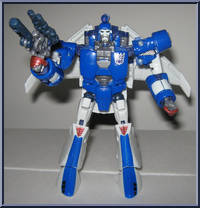 Scourge from Transformers - Generations - Deluxe Class manufactured by Hasbro [Loose]