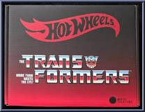 Optimus Prime (Transforming) from Transformers - Hot Wheels - Basic Series manufactured by Mattel [Front]