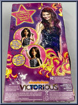 Singing Tori from Victorious - Basic Series manufactured by Spinmaster [Back]