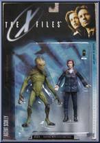 Dana Scully (Parka & Alien) from X-Files - Fight the Future - Series 1 manufactured by McFarlane [Front]