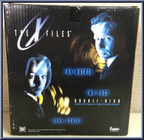 Fox Mulder / Dana Scully from X-Files - Wacky Wobblers manufactured by Funko [Back]