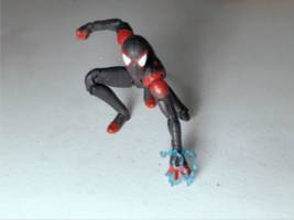 MAFEX Miles Morales Spider-man (Spiderman Into the Spiderverse) (Marvel) Custom Action Figure