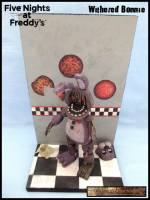 Withered Bonnie (Five Nights at Freddy’s) Custom Diorama / Playset