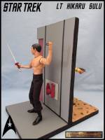 LT Hikaru Sulu with 2 in 1 Dio (Star Trek) Custom Diorama / Playset