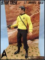 LT Hikaru Sulu with 2 in 1 Dio (Star Trek) Custom Diorama / Playset