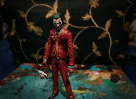 Joaquin Phoenix Joker (Batman) Custom Action Figure