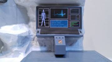 Mr Freeze Hideout (Batman Animated) Custom Diorama / Playset [Monitor]