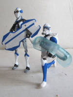 Clone Trooper Medic Stitches & Field Medical Droid PZ-1B (Star Wars Clone Wars) Custom Action Figure