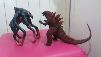 Female M.U.T.O. (Godzilla) Custom Statue / Bust