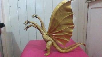 Bootleg/Third Party Monsterarts Gold Showa King Ghidorah (Godzilla) Custom Action Figure
