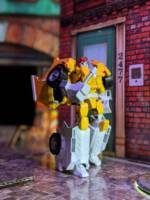 April O'Neil - TMNT x Transformer Custom (Transformers) Custom Action Figure [April O'Neil - Bot Mode]