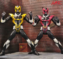 Pink and Yellow Psycho Rangers in toy colors (Bandai Legacy) (Power Rangers) Custom Action Figure