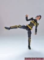 Orphan (Cassandra Cain) (Batman) Custom Action Figure [Orphan (Cassandra Cain) custom action figure kicking 1]