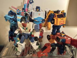 Turbomaster Boss (Transformers) Custom Action Figure [Turbomaster Group Shot - Robot Mode]