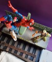 uptown Elevated Train Station (Diorama) Custom Diorama / Playset [action poses abound!]