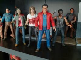 Neca Ash vs evil dead s02e05 Ash bombers version (Evil Dead) Custom Action Figure