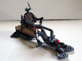 J8K-626 – Droid Bounty Hunter & Speeder Bike (Star Wars) Custom Vehicle [On Bike]