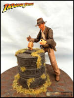Indiana Jones with Gold idol pedestal (Indiana Jones) Custom Diorama / Playset
