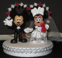 Mickey and Minnie wedding cake topper (Infinity (Disney)) Custom Diorama / Playset