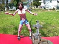 Female Jogger Zombie (Zombies) Custom Action Figure