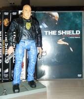 Detective Victor Samuel "Vic Mackey" the Shield (S.H.I.E.L.D) Custom Action Figure