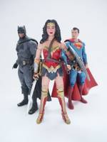 Wonder Woman (Batman v. Superman) (Movie Masters) Custom Action Figure [Wonder Woman Batman v Superman modded Trinity]