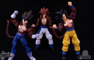 S.H. Figuarts SSJ4 Gogeta V01 (Dragonball Z) Custom Action Figure