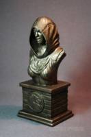 Custom Sculpted D'VORAH Mortal Kombat X inspired Faux Bronze Bust (Mortal Kombat) Custom Statue / Bust