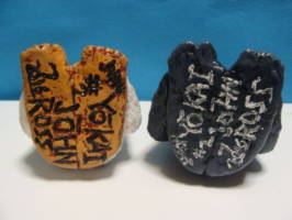 Yeti Salt and Pepper Shaker Set No.2 (Real People) Custom Other