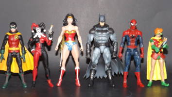 Robin VI (Damian Wayne) (DC Universe) Custom Action Figure