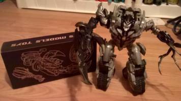Megatron (ROTF - Screen Accurate) (Transformers - Revenge of the Fallen) Custom Action Figure [figure with kit box]