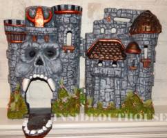 Springtime Theme - Castle Greyskull (Masters of the Universe) Custom Diorama / Playset