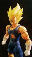 Vegeta Majin SSJ Damaged - SH Figuarts (Dragonball Z) Custom Action Figure