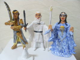 Raven Haired Elven Lady(Figurine)no.2 (Lord of the Rings) Custom Miniature / Figurine [With The Other White Wizard no.3 and Lord Elrond no.2]