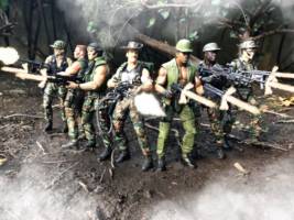 Dutch's rescue team (Predator) Custom Action Figure [Dutch's team]