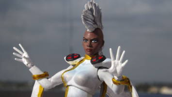 Storm (Jim Lee suit) (Marvel Legends) Custom Action Figure