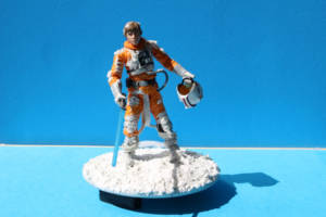 Luke on Hoth (Star Wars) Custom Diorama / Playset