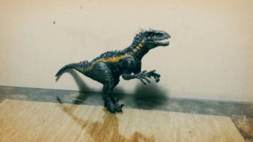 indo raptor (Jurassic Park) Custom Action Figure [indoraptor]