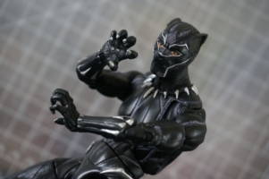 Black Planther (Vibranium Charged) (Marvel Legends) Custom Action Figure